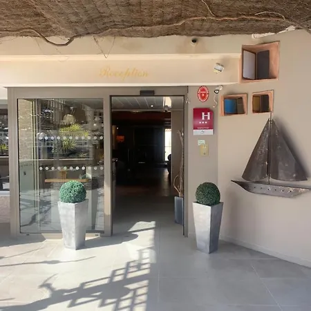 فندق Beau Soleil