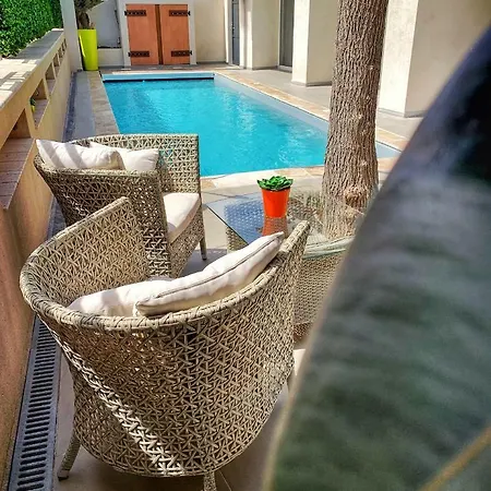 فندق Beau Soleil لو لا فاندو