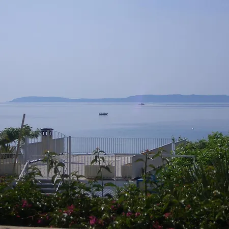 Beau Soleil Otel 3*