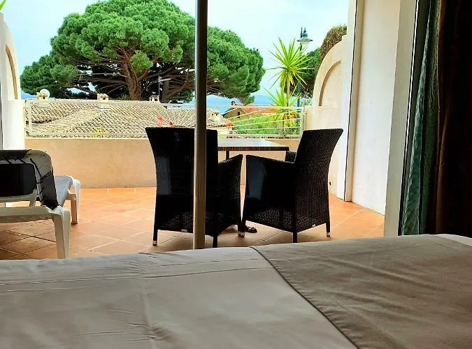 Beau Soleil 3* לה לבאנדו